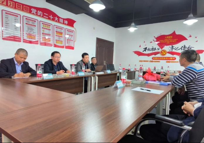 企业新闻：1.重庆瀚永新材料有限公司总经理方欣一行到湖南绿色先进矿业研究院考察交流496.jpg